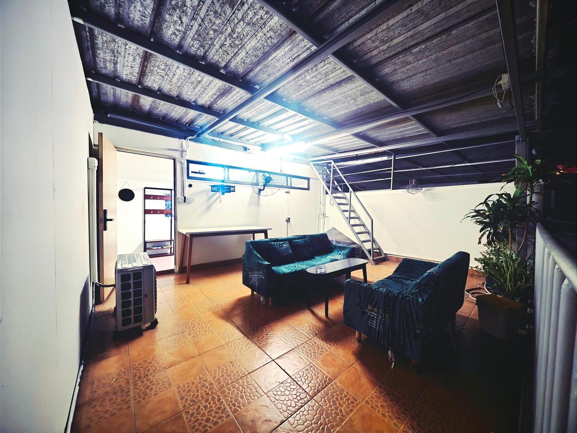 Panda Lodge Home Stay Bangkok Habitación foto